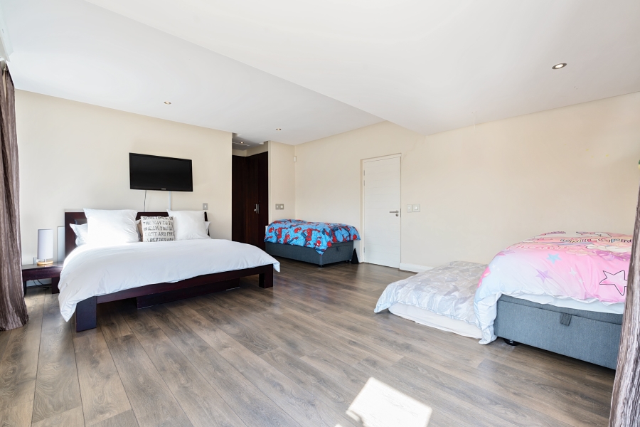5 Bedroom Property for Sale in Century City Western Cape